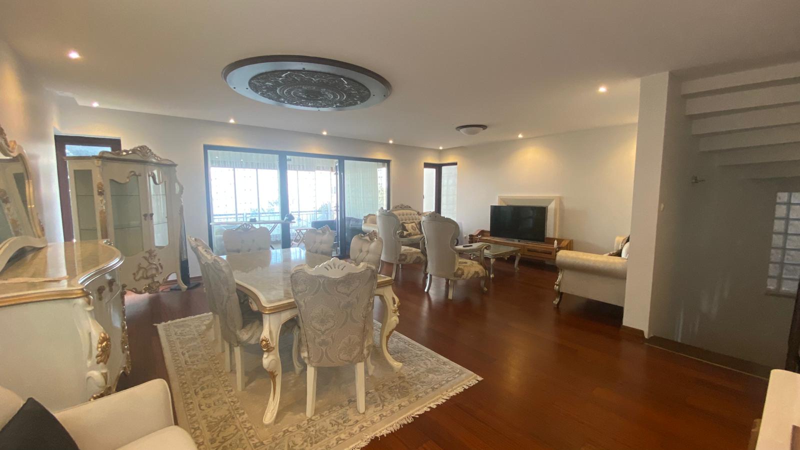 YALINCAK PARK EVLER 2'DE SATILIK TRİPLEKS VİLLA